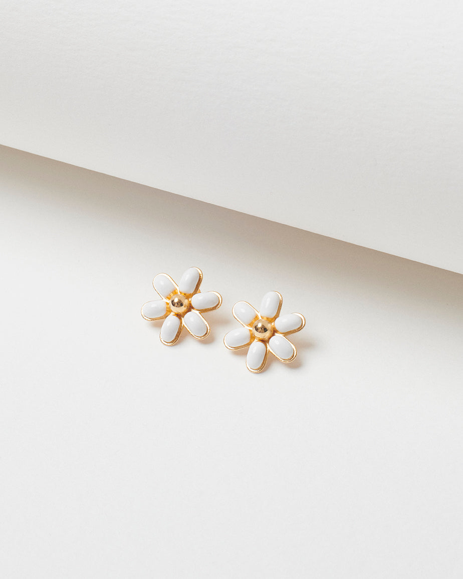 Daisy Delight Fleur Dorée big button earrings