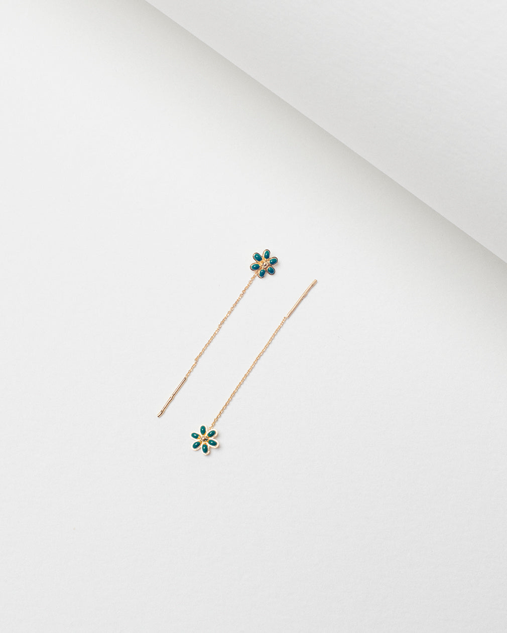 Lady's Mantle Fleur Dorée stem earrings